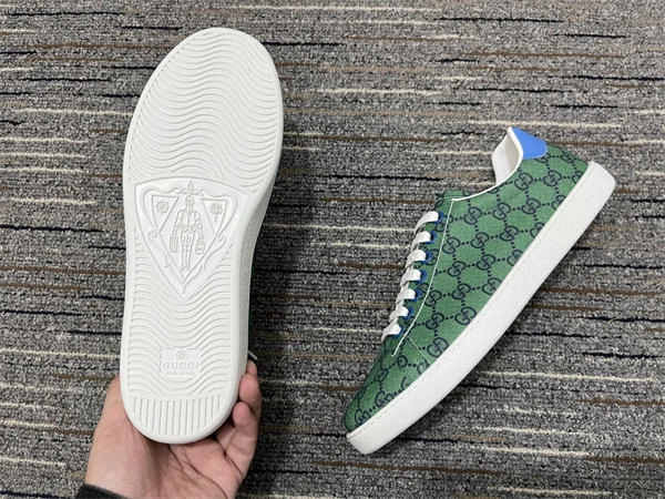 Sporty Gucci Ace Sneaker 112