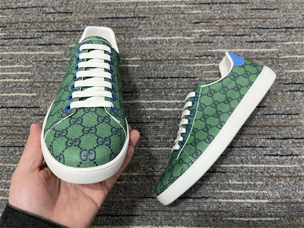 Sporty Gucci Ace Sneaker 112