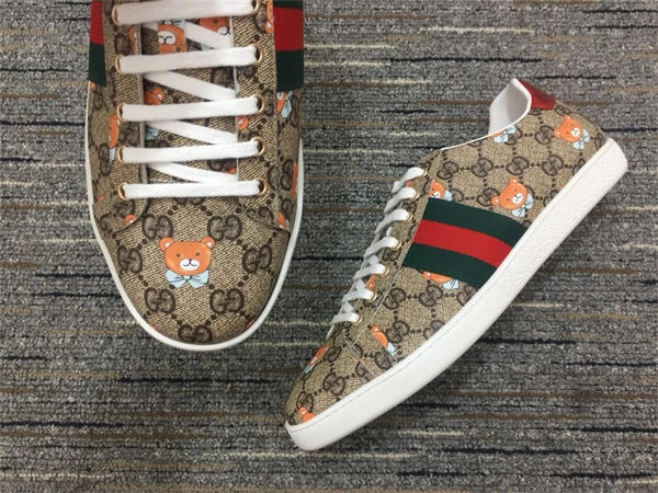Tony Luxuries Gucci Ace Sneaker ZipUp 130