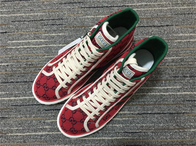 Gucci High Top Sneaker Snug 208