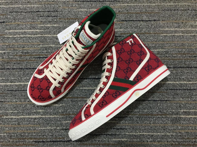 Gucci High Top Sneaker Snug 208