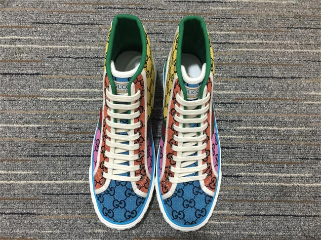 One Kick TimelessDesign Gucci High Top Sneaker 202