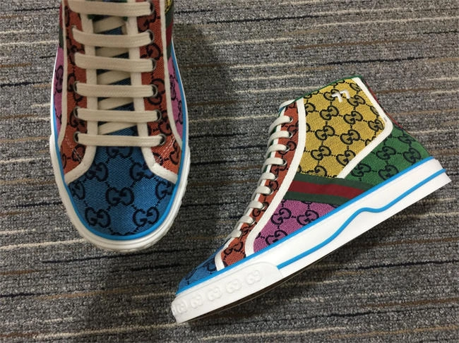 One Kick TimelessDesign Gucci High Top Sneaker 202