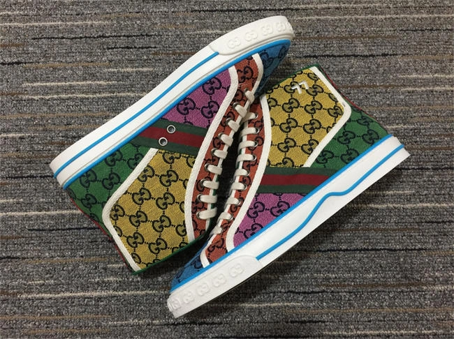 One Kick TimelessDesign Gucci High Top Sneaker 202