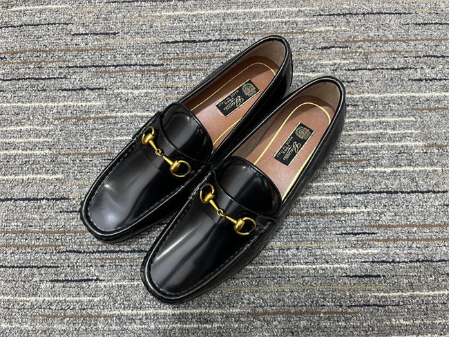 Husky Gucci Loafer Sustainable 334