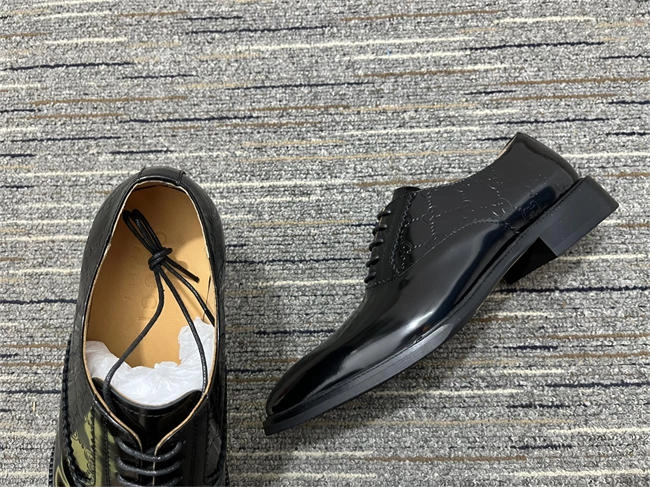 One Kick Breathable Gucci Loafer 345