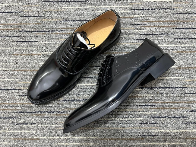 One Kick Breathable Gucci Loafer 345