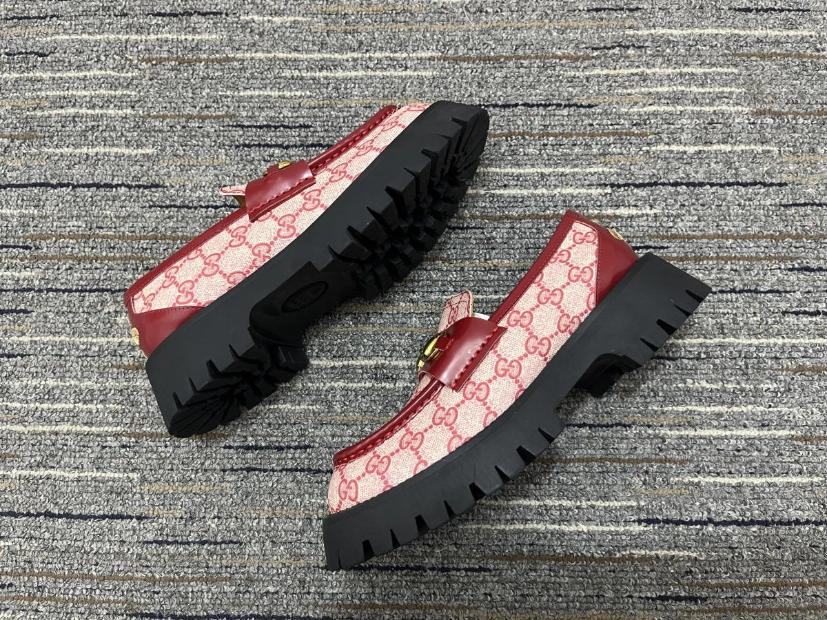 TravelReady Gucci Loafer Women 354