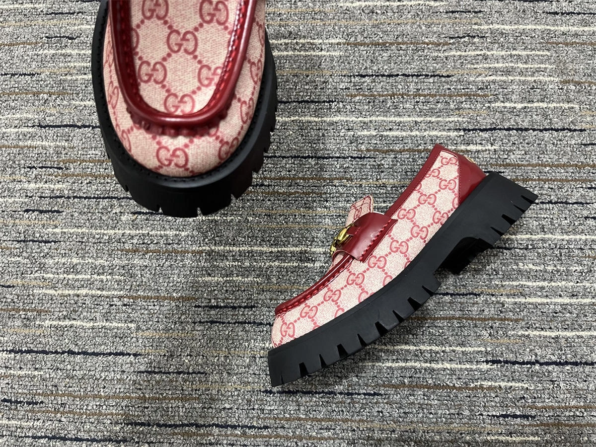 TravelReady Gucci Loafer Women 354