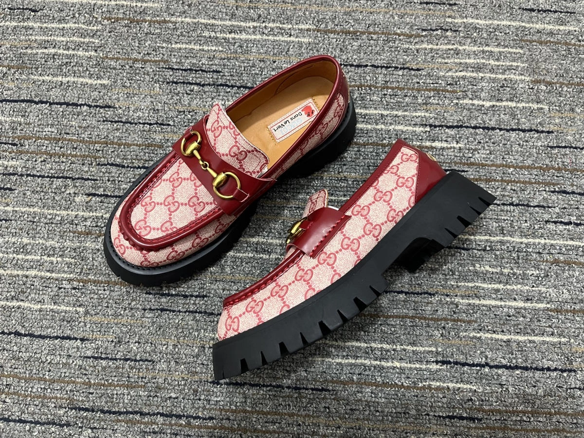 TravelReady Gucci Loafer Women 354
