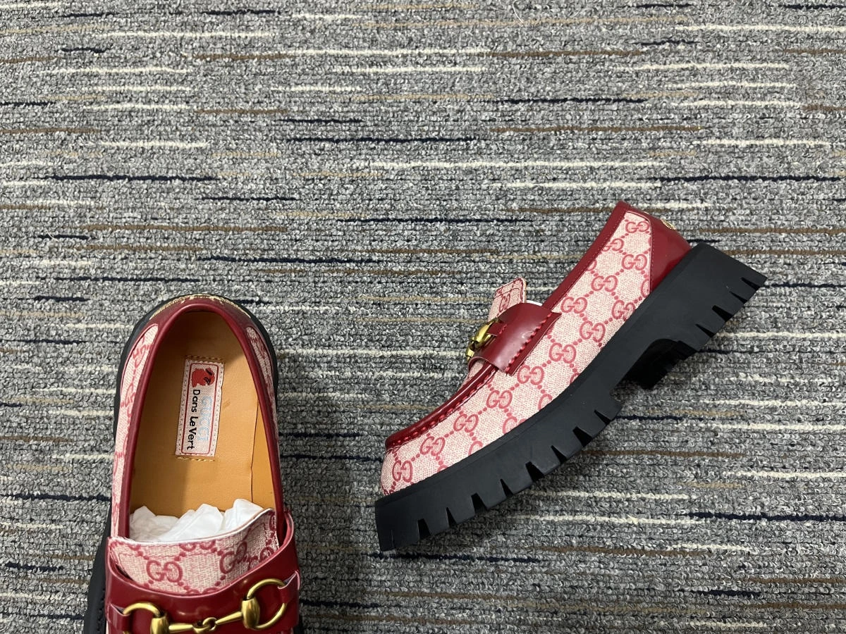 TravelReady Gucci Loafer Women 354