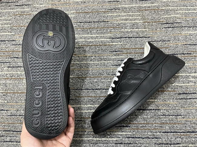 Boostmaster lin Breathable Gucci Low Top Sneaker 554