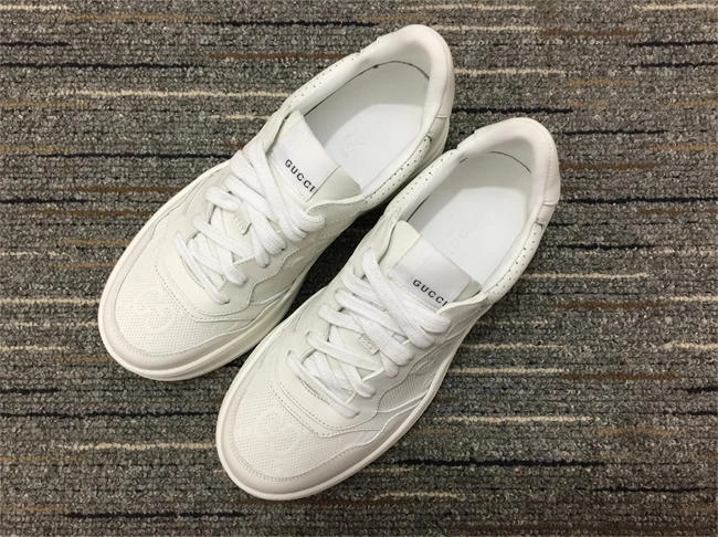 Cheap Fashionable Gucci Low Top Sneaker 562