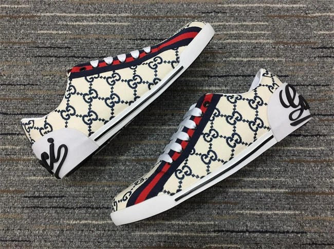 Affordable Gucci Low Top Sneaker 561