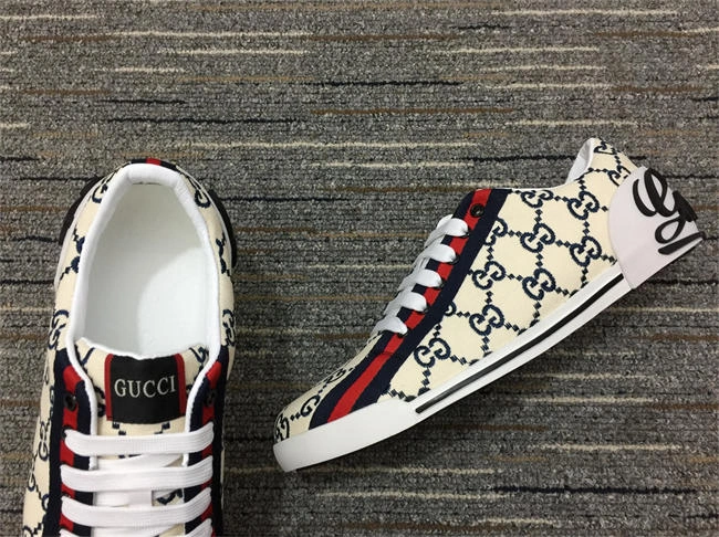 Affordable Gucci Low Top Sneaker 561
