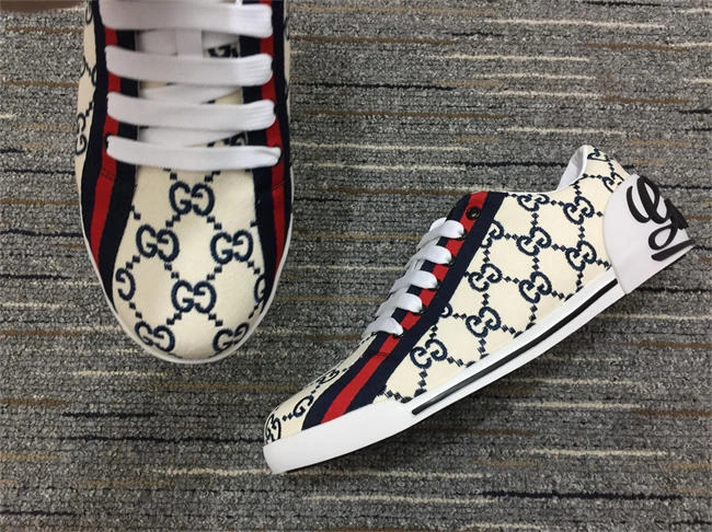 Affordable Gucci Low Top Sneaker 561