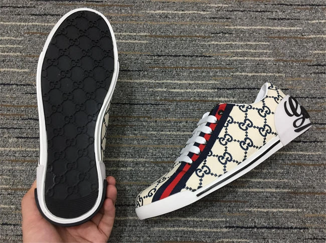 Affordable Gucci Low Top Sneaker 561