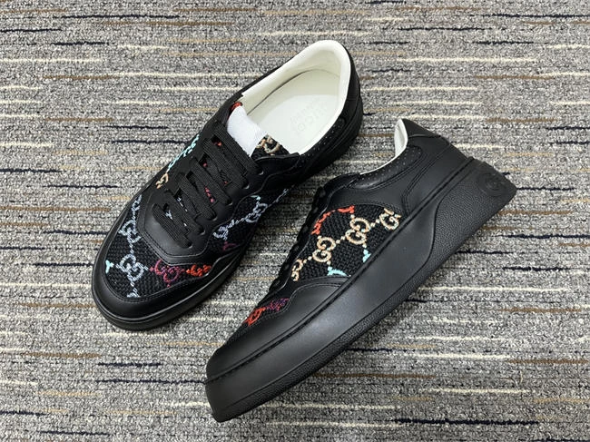 Gucci Low Top Sneaker Supportive 539