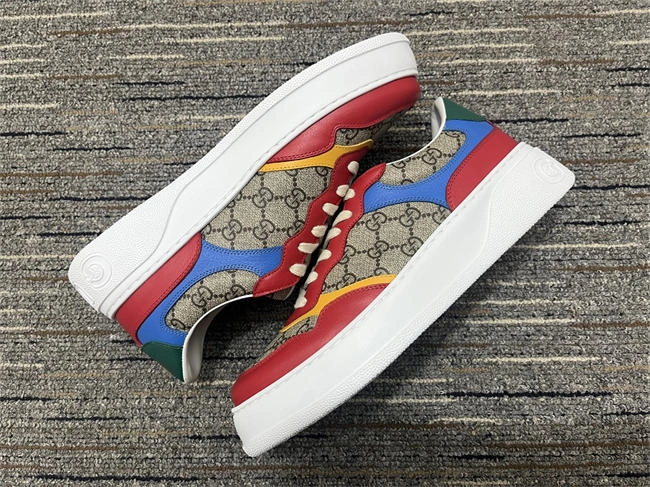 Soft Gucci Low Top Sneaker 541