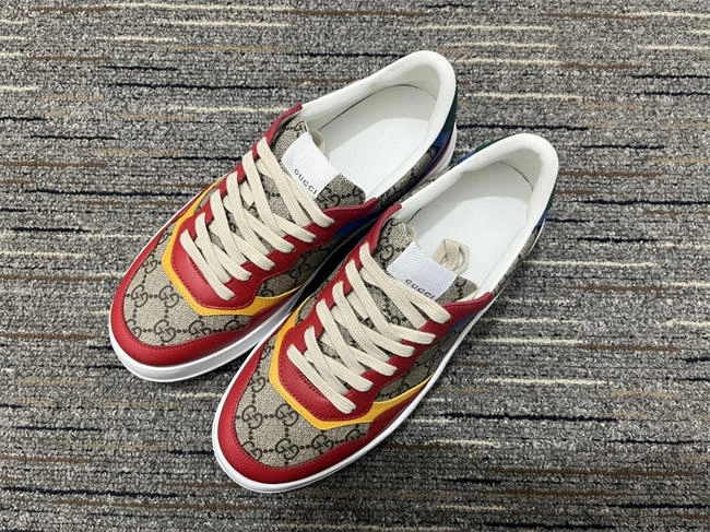 Soft Gucci Low Top Sneaker 541