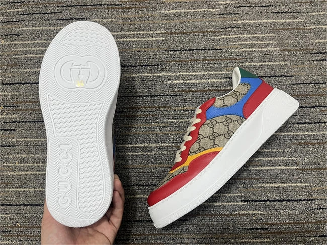 Soft Gucci Low Top Sneaker 541