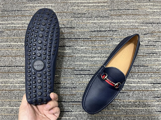 Compact Gucci Mocassin 305