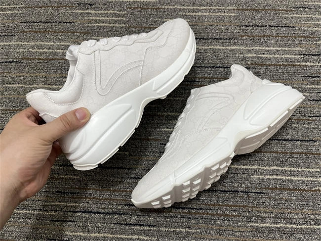 HYPE NewStyle Gucci Rhyton Sneaker 270