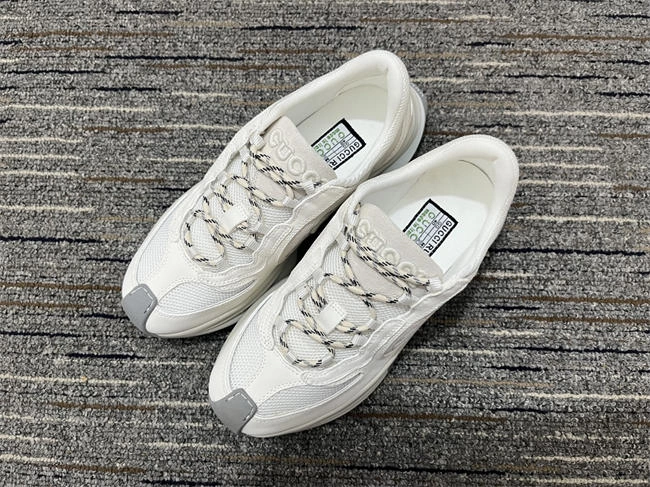 Vibrant Gucci Runners 90