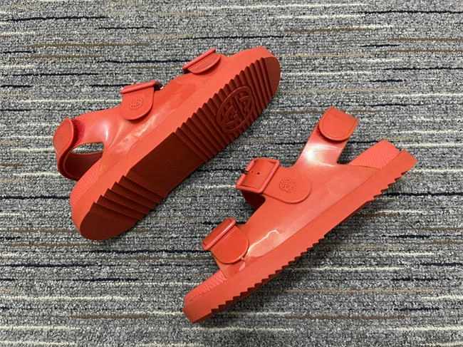 Stretchable Gucci Sandals 360
