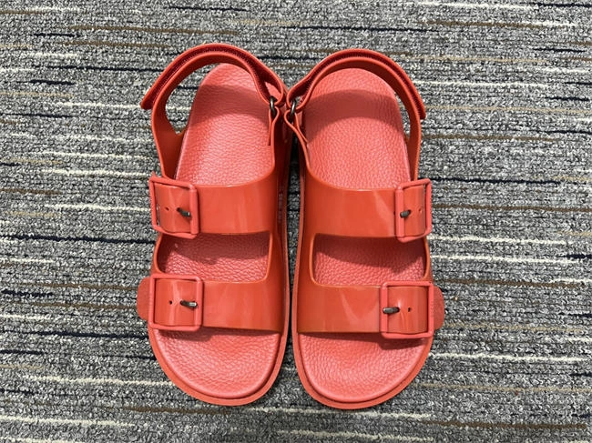 Stretchable Gucci Sandals 360