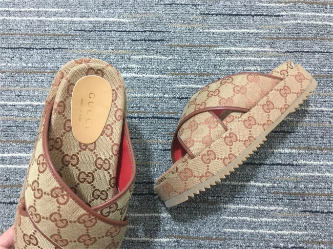 Neat Gucci Side Women 474