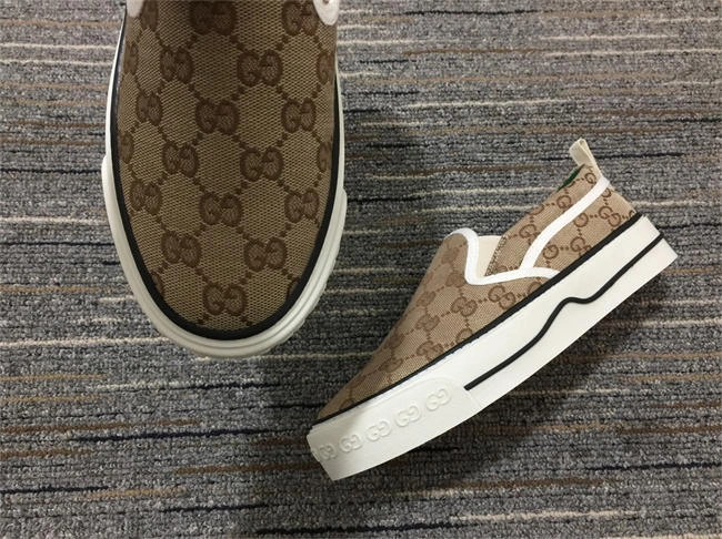 Repladies REP Gucci Signature Slip-on Sneaker WellDesigned 290