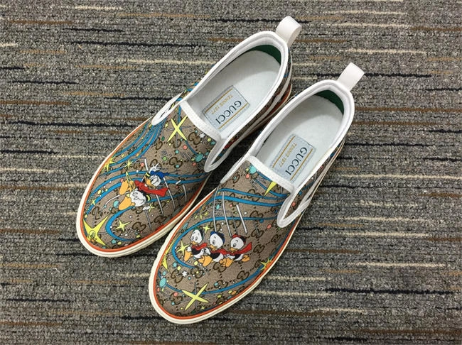 Cheap Husky BestValue Gucci Signature Slip-on Sneaker 291