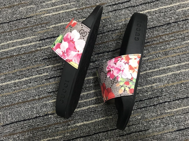Gucci Slide Tailored 385