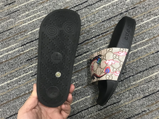 Stylish Gucci Slide 379
