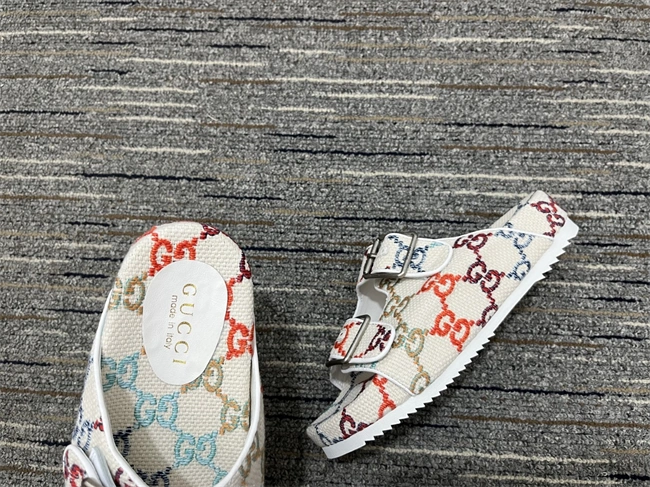Chic Gucci Slide 388
