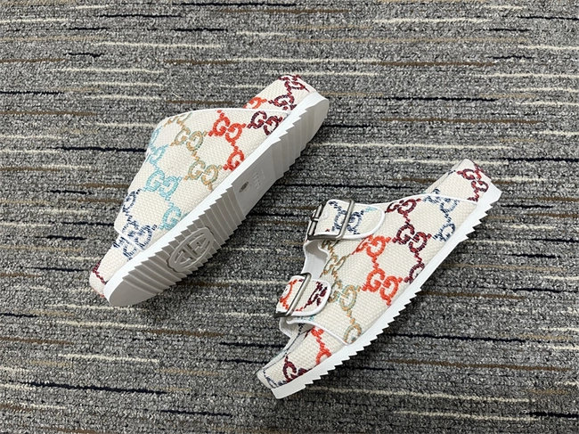 Chic Gucci Slide 388
