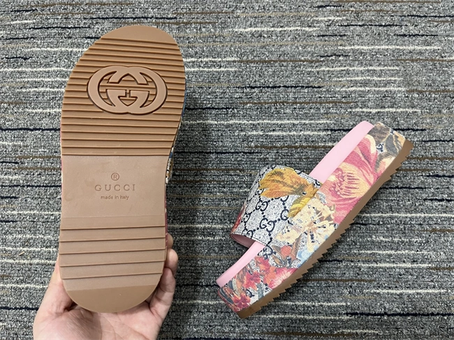 MoistureWicking Gucci Slide 393