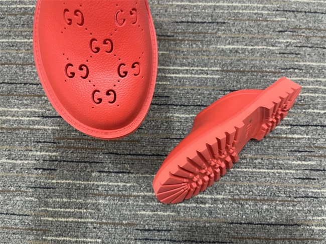 Gucci Slide QuickDry 399