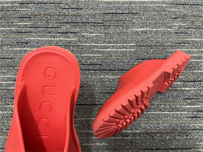 Gucci Slide QuickDry 399