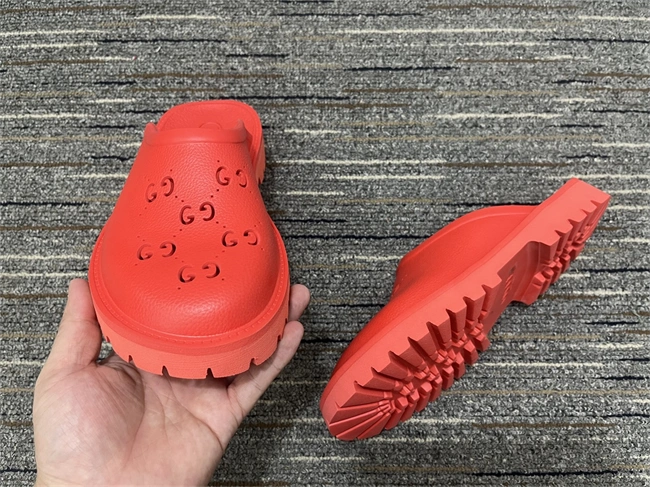 Gucci Slide QuickDry 399