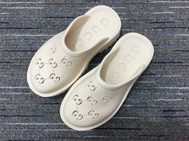 Palace FreshLook Gucci Slide 402