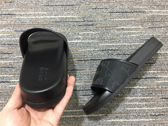 Gucci Slide Lightweight 416