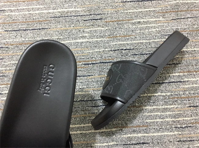 Gucci Slide Lightweight 416
