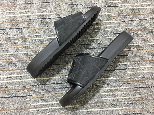Gucci Slide Lightweight 416