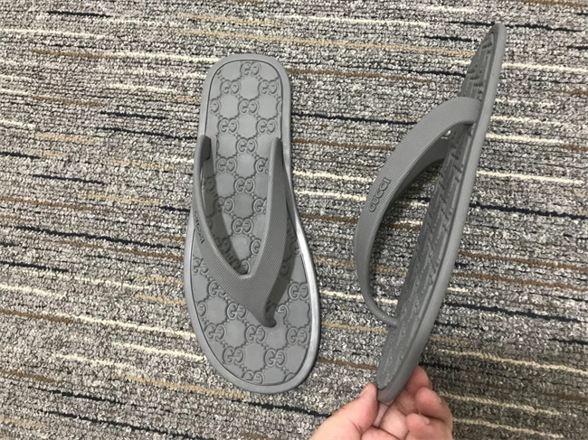 Casual Gucci Slide 427