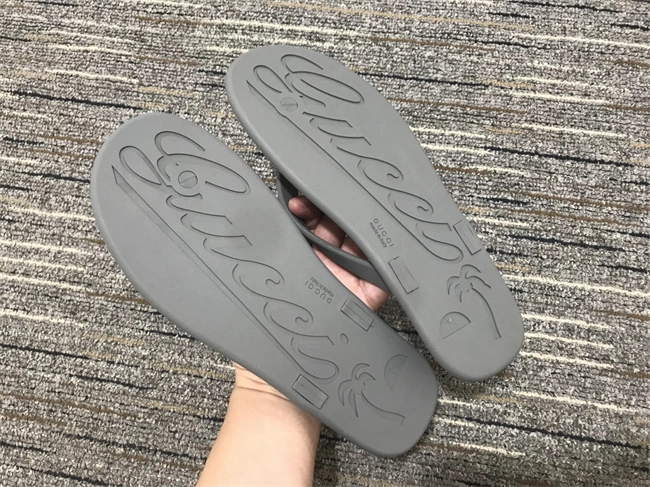 Casual Gucci Slide 427
