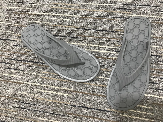Casual Gucci Slide 427