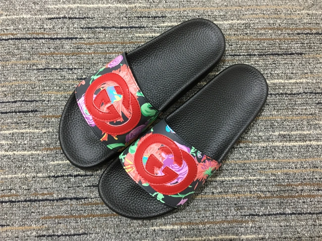 Gucci Slide SoftTouch 435