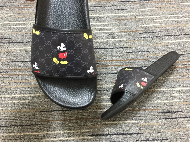 StreetReady Gucci Slide 438